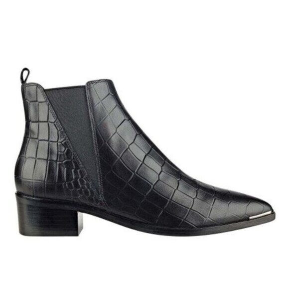 Shoes - MARC FISHER Yale Pointy Toe Chelsea Bootie Sz 6